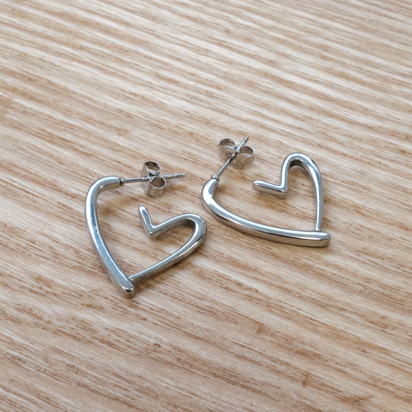 Stainless Steel Silver Single Lined Heart Dangle (SKU 218)