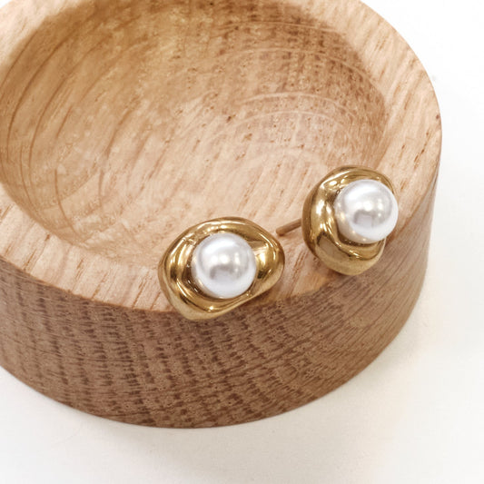 Why Stainless Steel Jewellery Is the Smart Choice for Everyday Style